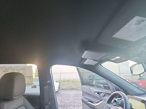 New 2026 Chevrolet Equinox LT image 16