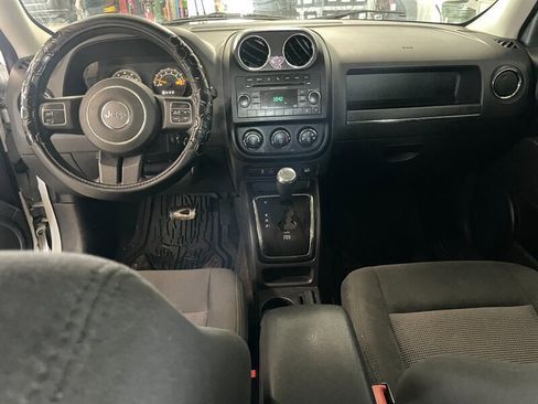 Used 2017 Jeep Patriot Sport FWD image 8