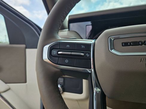 New 2026 GMC Yukon XL Denali RWD image 12