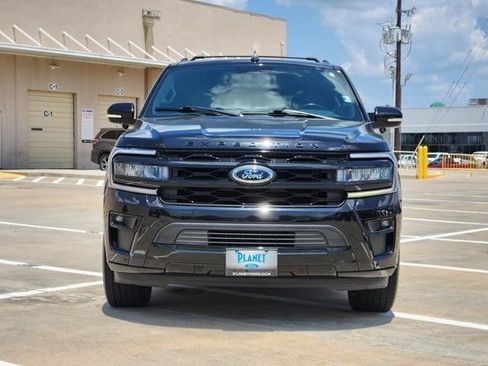 Used 2023 Ford Expedition Limited RWD image 2
