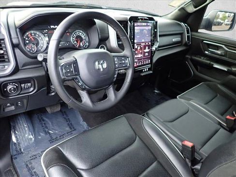 Used 2025 RAM 1500 Laramie AWD/4WD image 10