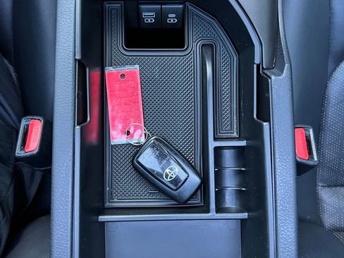 Used 2022 Toyota Camry XSE image 37