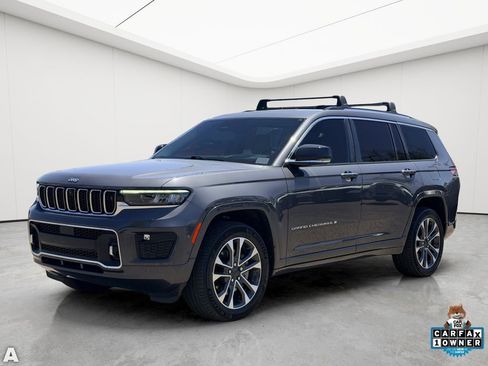 Used 2025 Jeep Compass Trailhawk AWD/4WD image 2
