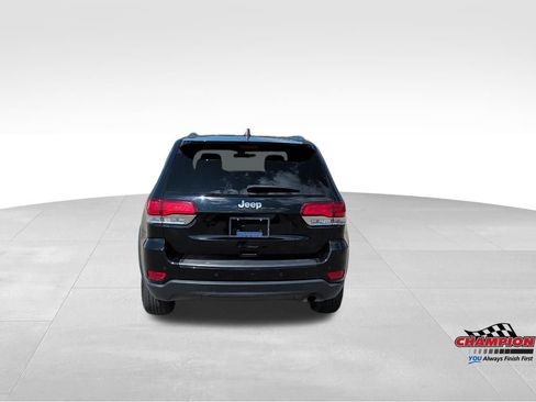 Used 2020 Jeep Grand Cherokee Laredo AWD/4WD image 4