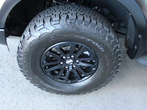 Used 2024 Ford F150 Raptor image 10