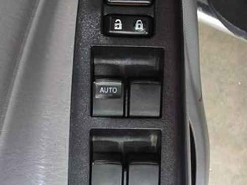 Used 2012 Toyota Tacoma 4x4 Double Cab image 11