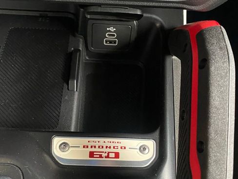 New 2026 Ford Bronco Outer Banks w/ Sasquatch Package image 18