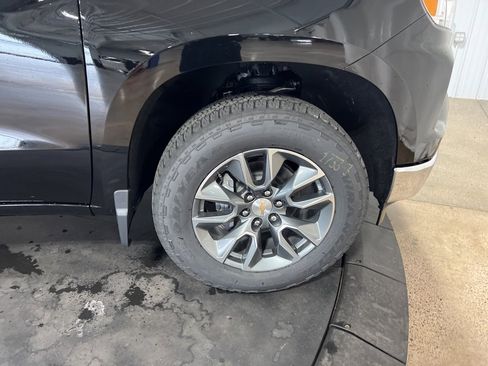 New 2026 Chevrolet Silverado 1500 LT image 35