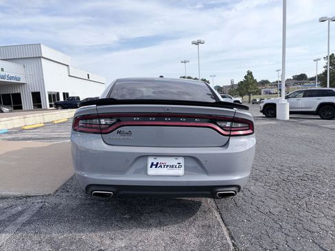Used 2021 Dodge Charger SXT w/ Leather Interior Group RWD image 5
