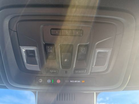 Used 2024 Chevrolet Silverado 3500 High Country w/ High Country Premium Package image 18