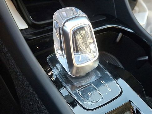 New 2026 Volvo XC40 B5 Ultra w/ Protection Package Premier image 8