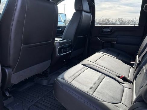 Used 2022 GMC Sierra 3500 Denali w/ Denali Ultimate Package AWD/4WD image 12