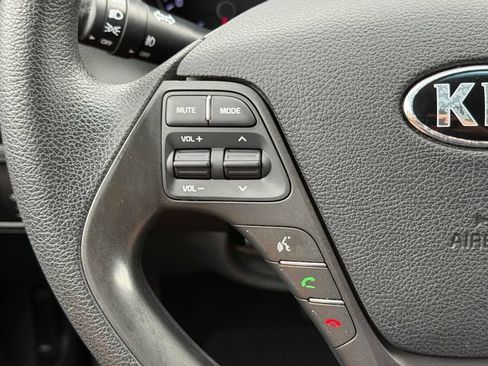Used 2016 Kia Forte LX FWD image 11