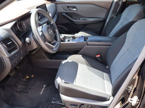 Used 2023 Nissan Rogue SV FWD image 15