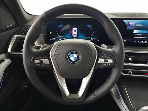 Used 2026 BMW X5 xDrive50e w/ Premium Package AWD/4WD image 13