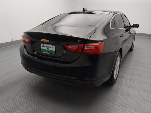 Used 2017 Chevrolet Malibu LT FWD image 7