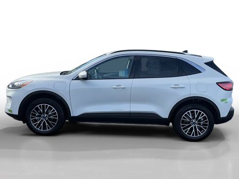 Certified 2022 Ford Escape SEL w/ Technology Package image 2