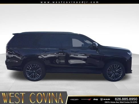 Used 2023 Cadillac Escalade V AWD/4WD image 12