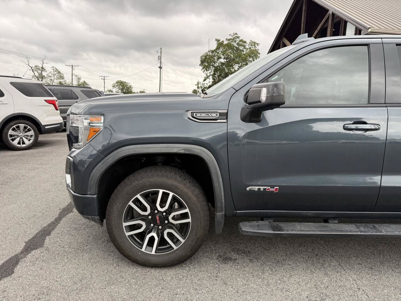 Used 2019 GMC Sierra 1500 AT4 w/ AT4 Premium Package AWD/4WD image 36