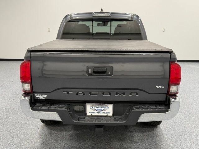 Used 2021 Toyota Tacoma SR5 RWD image 7