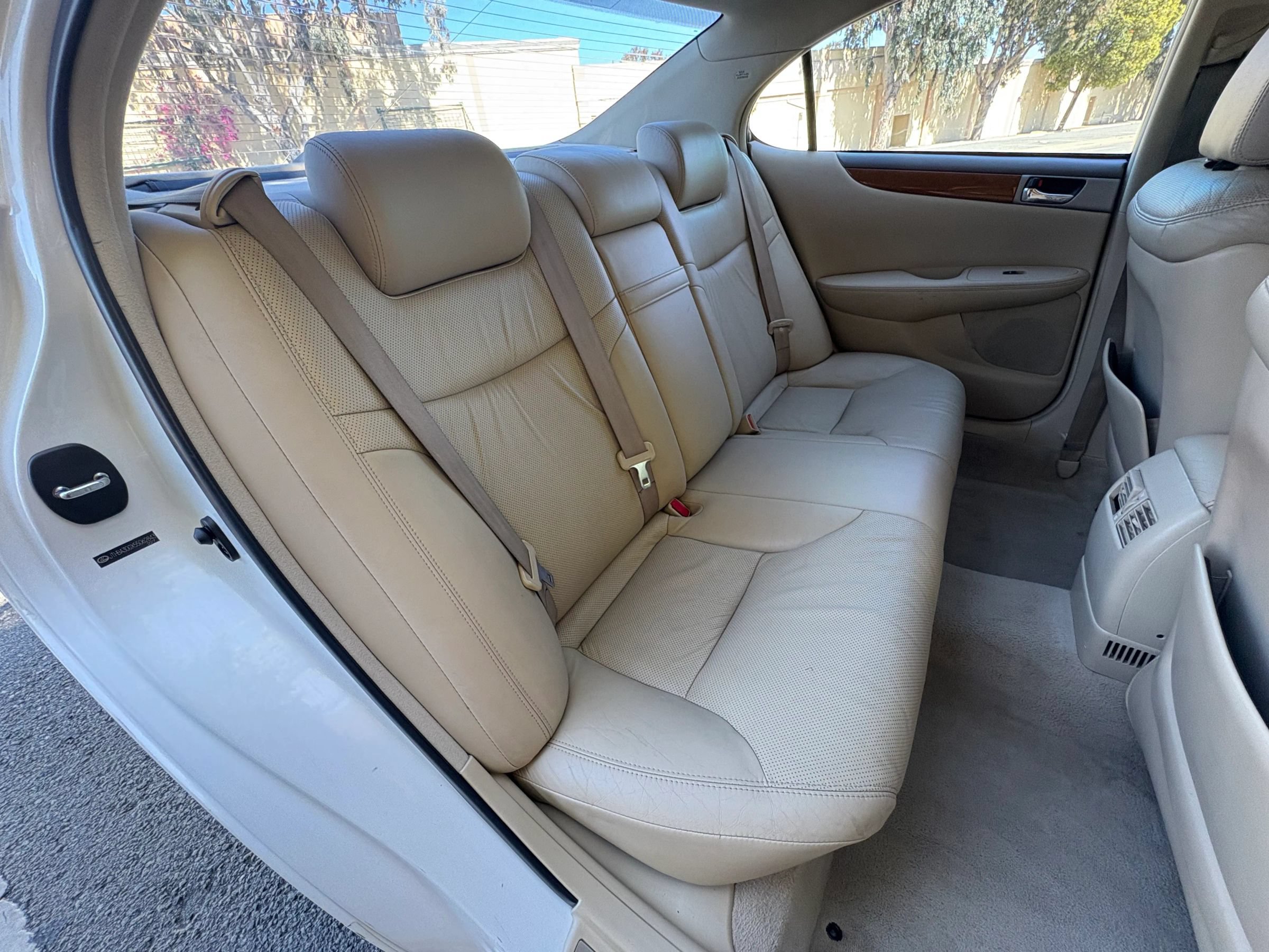 Used 2005 Lexus ES 330 FWD image 13