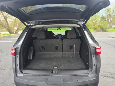 Used 2019 Chevrolet Traverse LT FWD image 19