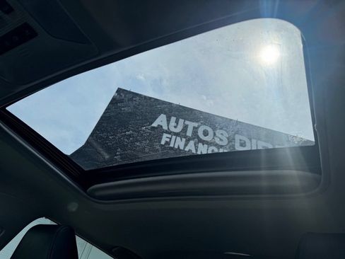 Used 2019 Toyota RAV4 XLE Premium FWD image 31