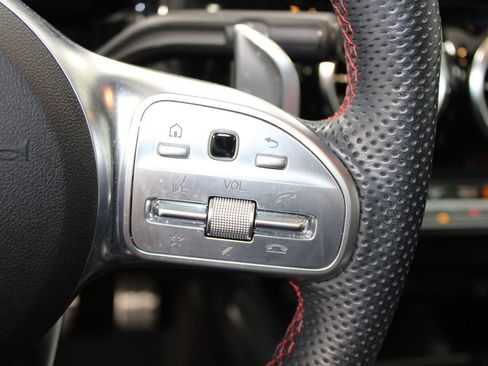 Used 2022 Mercedes-Benz GLA 35 AMG 4MATIC image 22