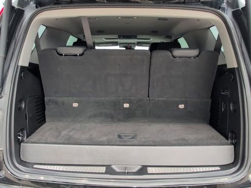 Used 2020 Cadillac Escalade Premium Luxury RWD image 11