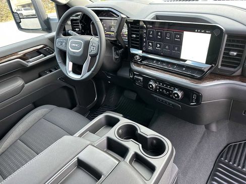 New 2026 GMC Sierra 3500 SLE w/ Preferred Package image 11
