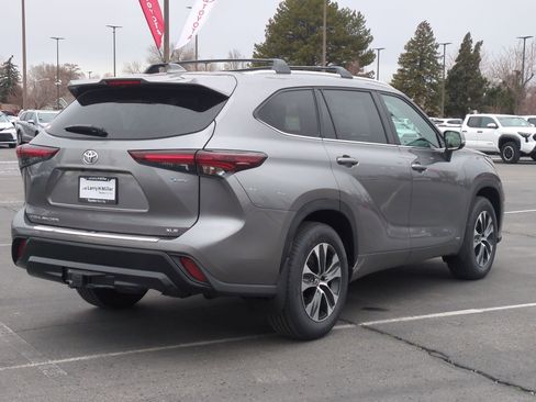 New 2026 Toyota Highlander XLE image 5