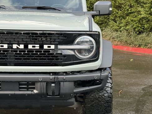 Used 2024 Ford Bronco Wildtrak image 4