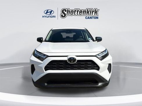 Used 2023 Toyota RAV4 LE FWD image 2