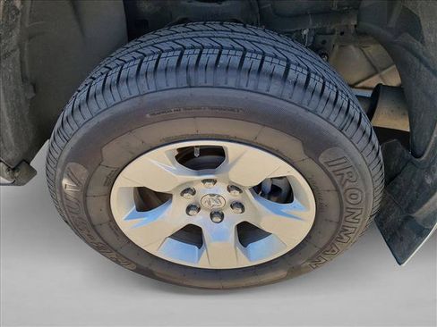 Used 2021 RAM 1500 Big Horn image 12