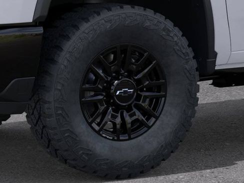 New 2026 Chevrolet Silverado 2500 ZR2 w/ LPO, Dark Essentials Package AWD/4WD image 9