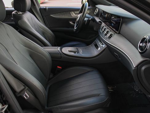 Used 2022 Mercedes-Benz E 350 Sedan w/ AMG Line Exterior image 21