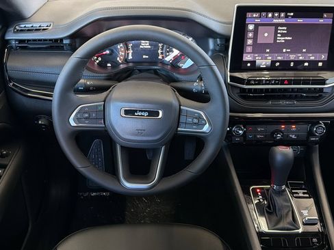 New 2026 Jeep Compass Latitude AWD/4WD image 16