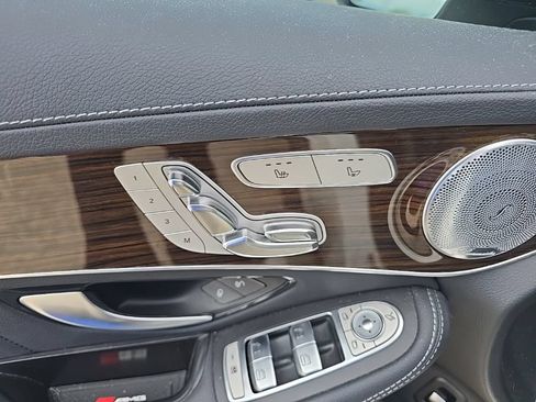 Used 2019 Mercedes-Benz GLC 43 AMG 4MATIC image 10