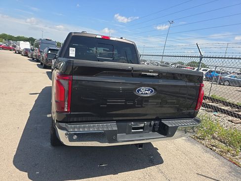 Used 2024 Ford F150 Lariat AWD/4WD image 8