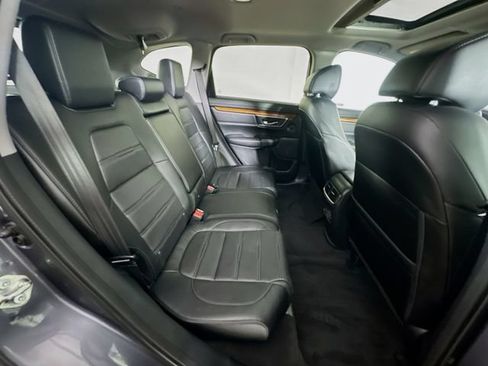 Used 2019 Honda CR-V Touring image 9
