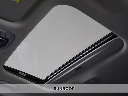 Used 2022 Hyundai Elantra Limited image 4