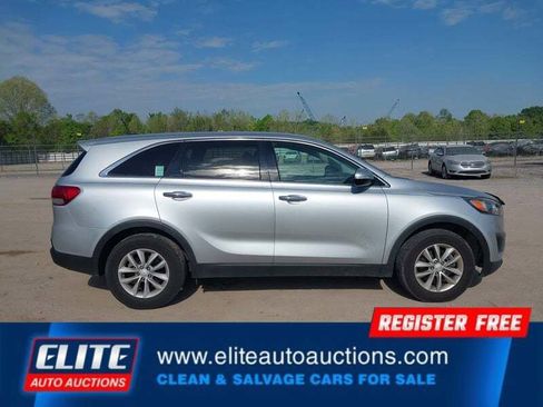 Used 2018 Kia Sorento L image 26