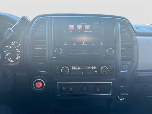 Used 2024 Nissan Titan SV w/ SV Convenience Package image 15