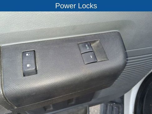 Used 2011 Ford F550 4x4 Regular Cab Super Duty w/ PWR Equipment Group image 10