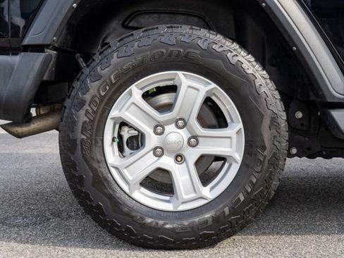 Used 2022 Jeep Wrangler Unlimited Sport w/ Sun And Sound Package AWD/4WD image 33