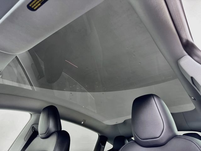 Used 2026 Tesla Model Y AWD image 38