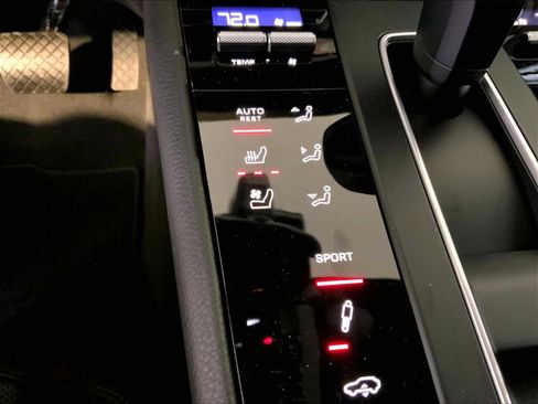 New 2026 Porsche Macan S image 25