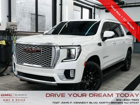 Used 2024 GMC Yukon XL Denali w/ Advanced Technology Package AWD/4WD image 1