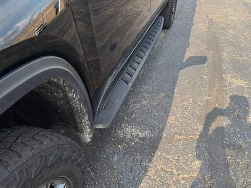 Used 2024 GMC Sierra 1500 AT4X AWD/4WD image 34