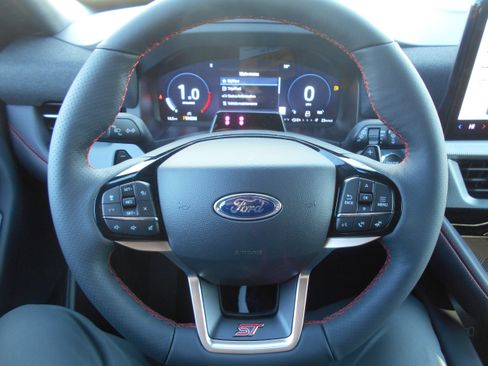 New 2026 Ford Explorer ST image 33